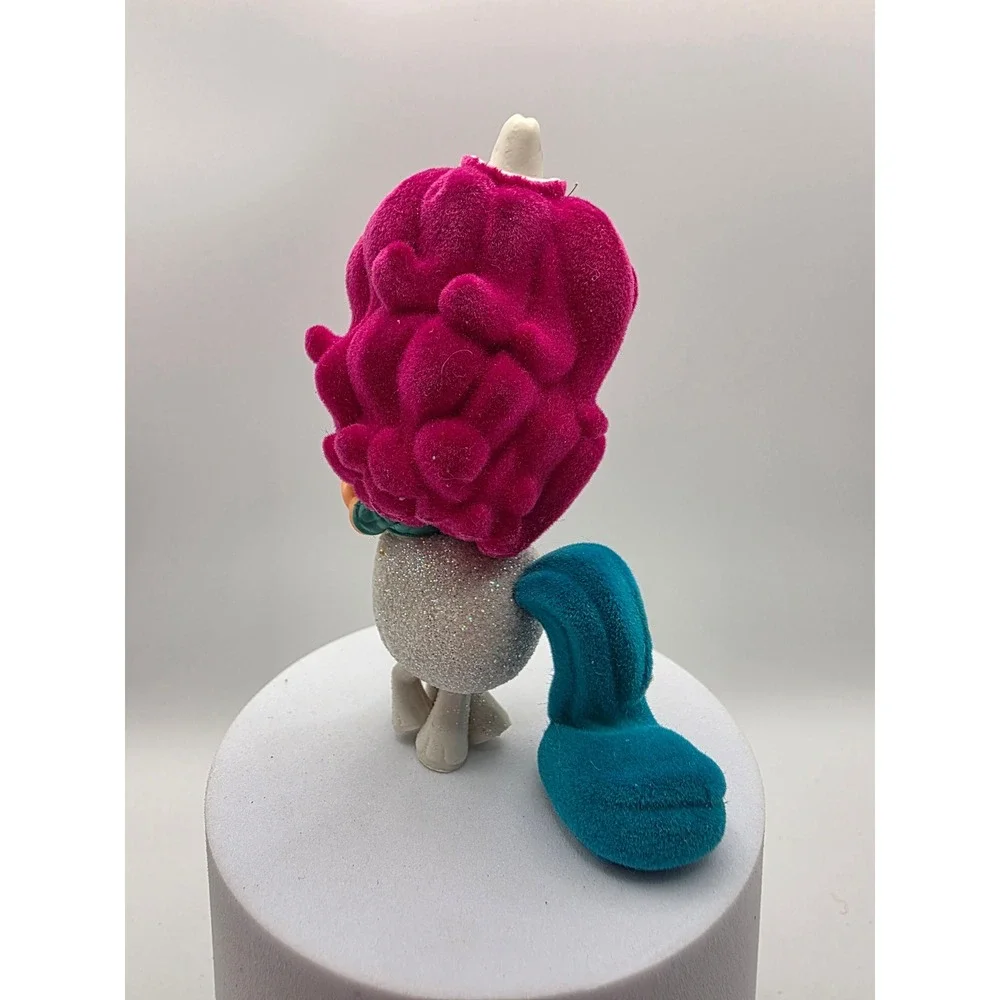 Trolls World Tour Flocked Delta Dawn Figurine Glitter Sparkle Teal Outfit  /D2 - Picture 2 of 5